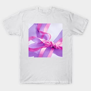 Watercolor purple bow purple ribbon T-Shirt